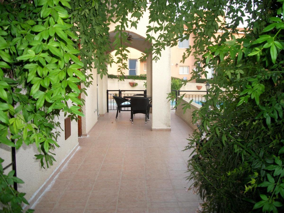 Villa Laurel Peyia Luaran gambar